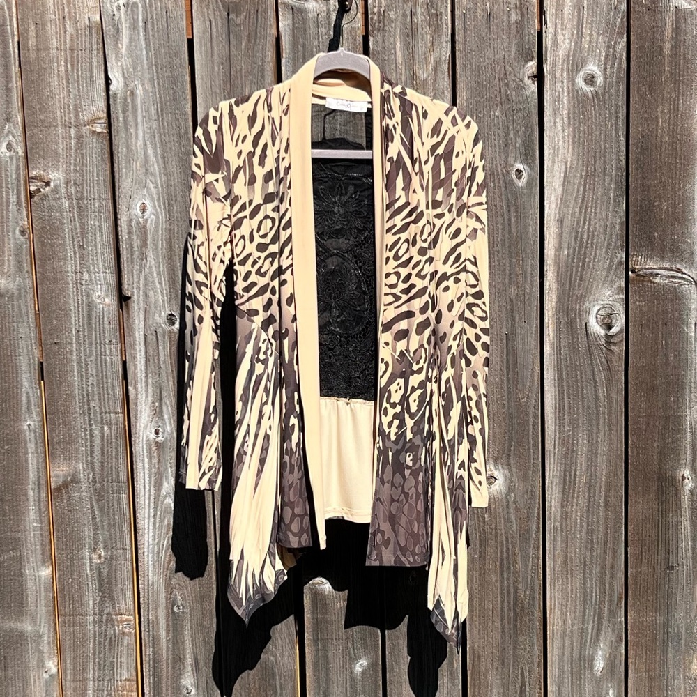 Cover Charge open waterfall top cardigan size small